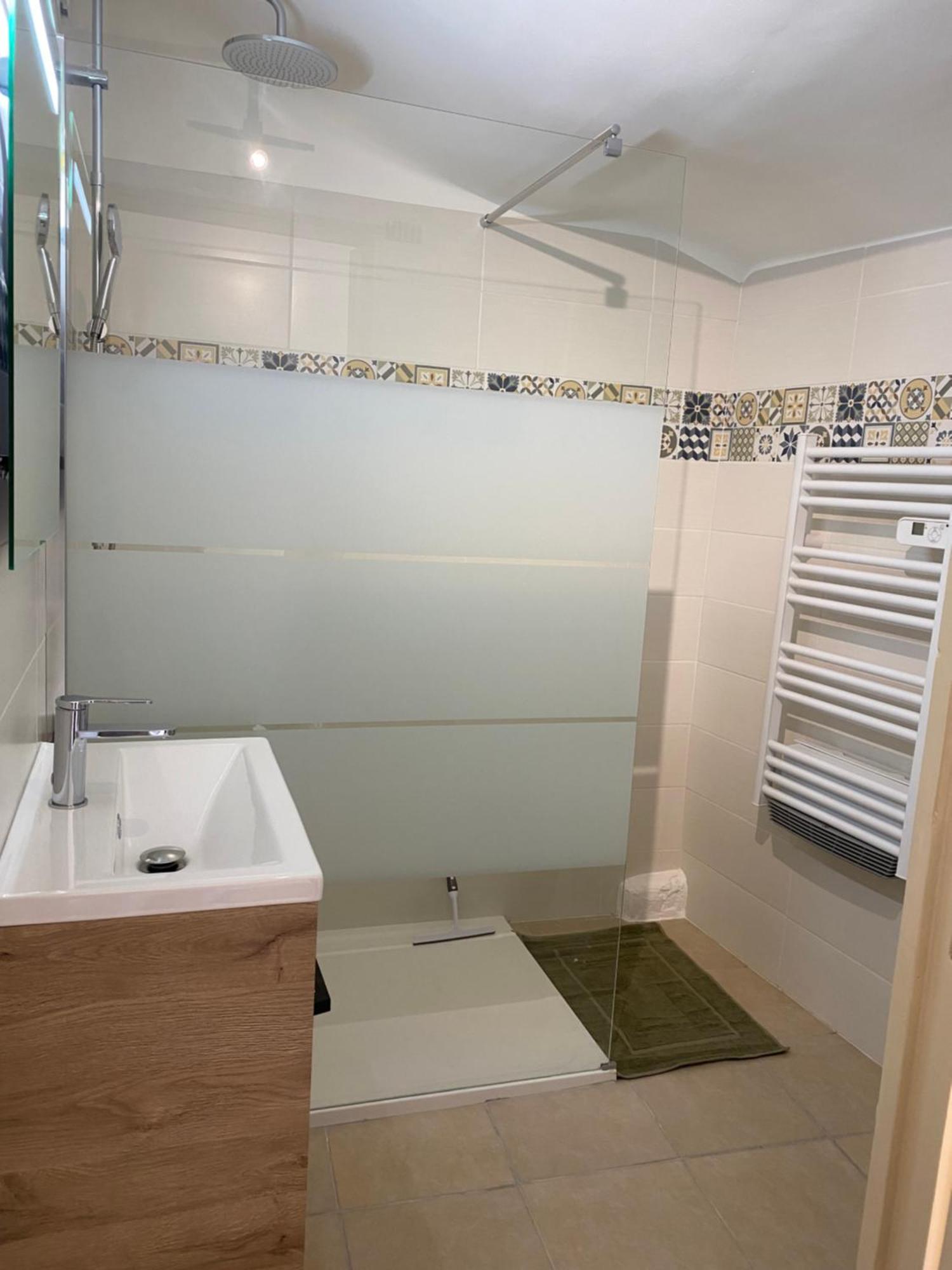 Maison De Village Courthezon ภายนอก รูปภาพ